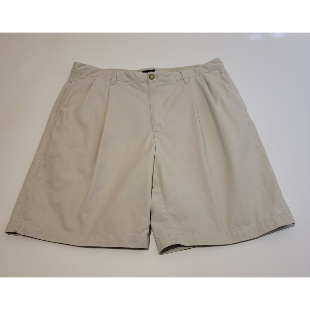 IZOD Men's Pleated Chino Shorts Beige Khaki Cotton Size 38 Casual Classic
